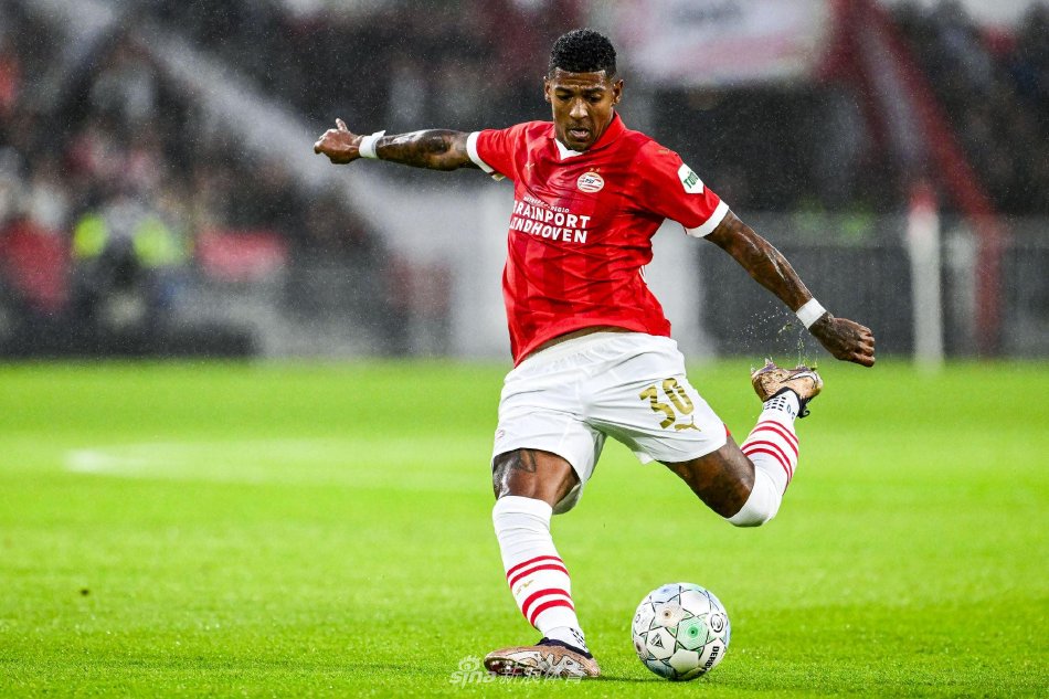 门前3米的 门前3米的