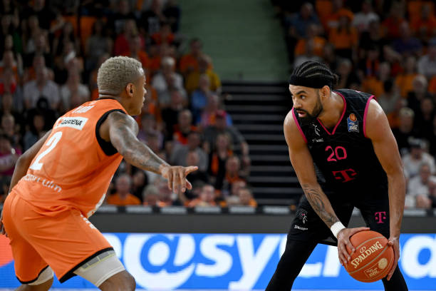 正赛中双双 正赛中双双